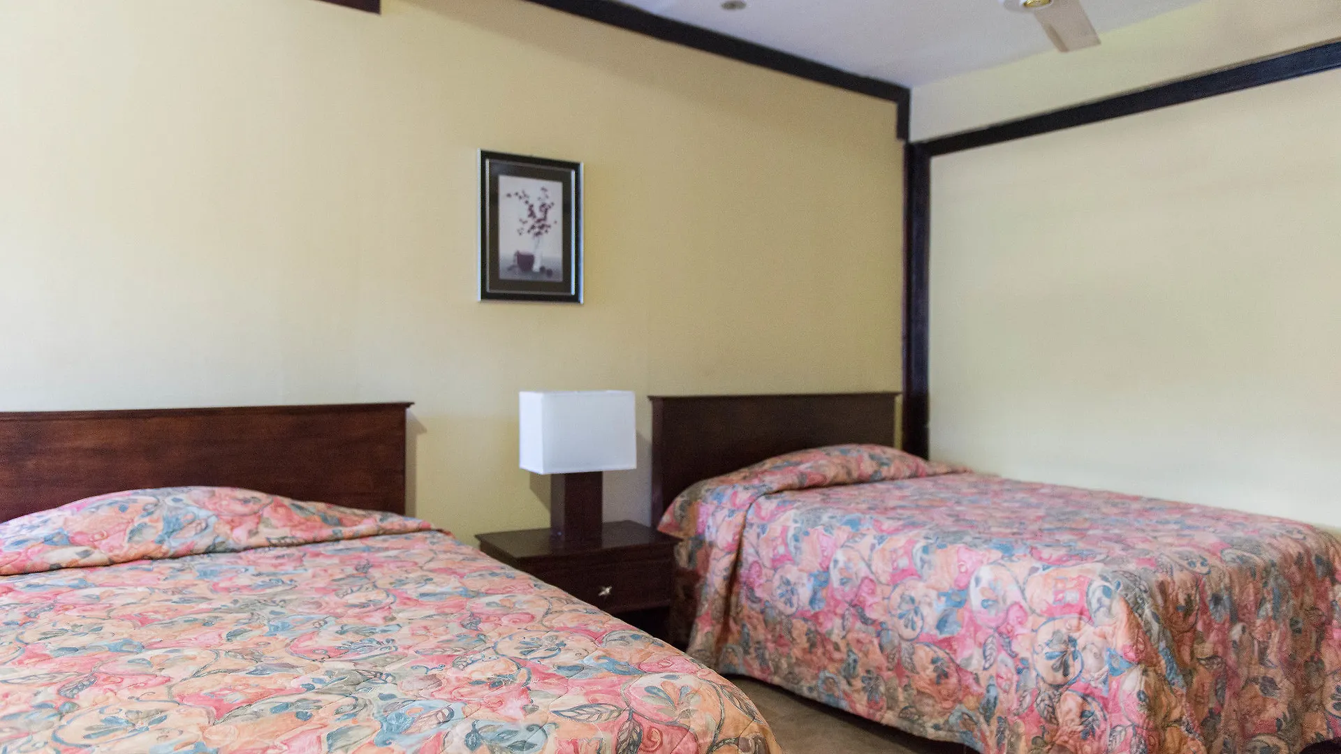Rosehall Deluxe Hotel Montego Bay Couette-café